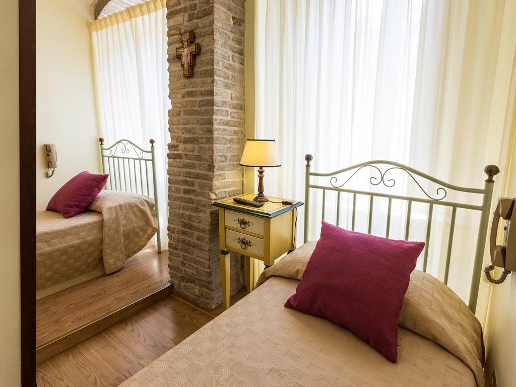 Hotel Lieto Soggiorno Assisi Kültér fotó