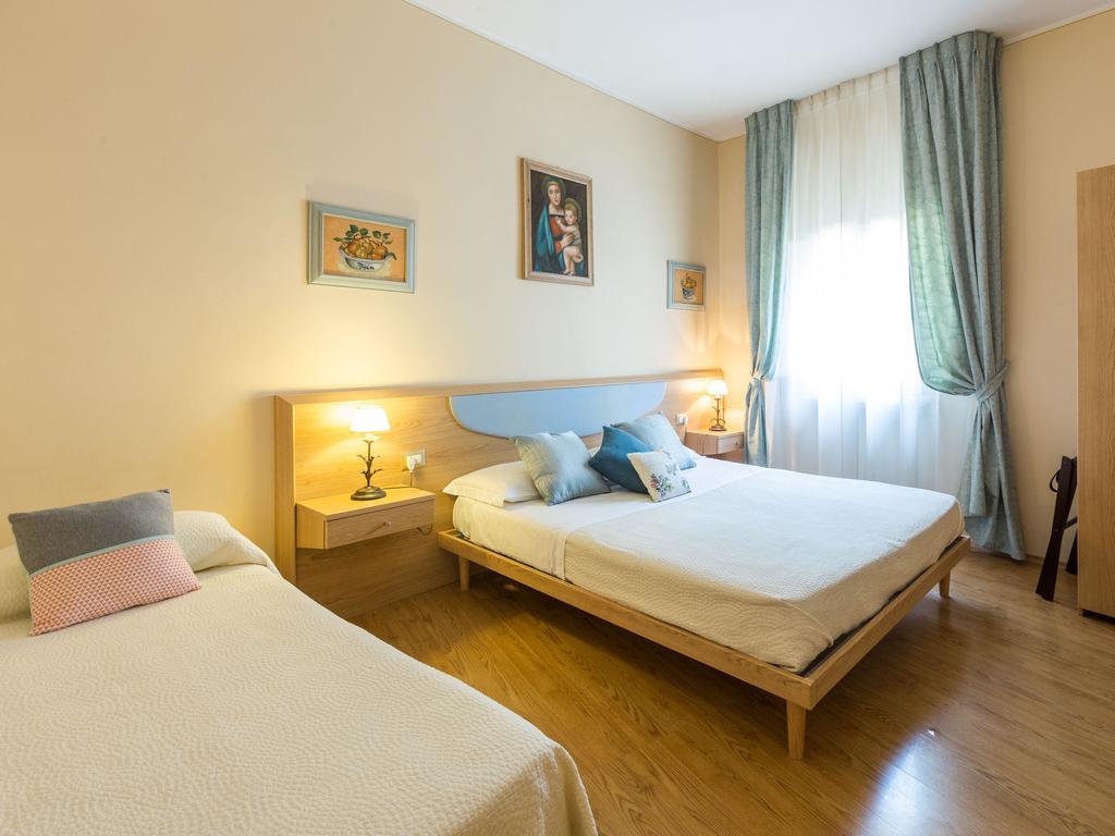 Hotel Lieto Soggiorno Assisi Szoba fotó